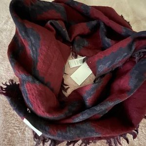 Can be used as a scarf, a shawl or a bikini bottom cover.